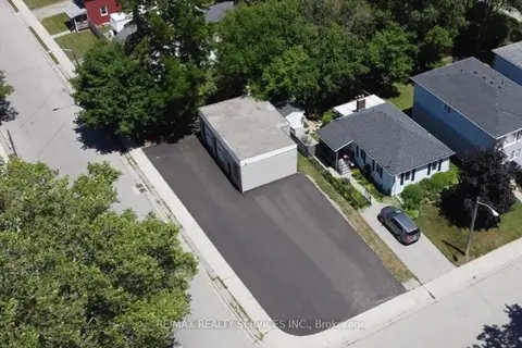 46 Kitchener Avenue