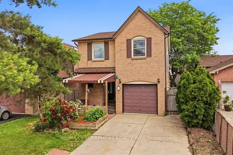 3 Twinoaks Crescent