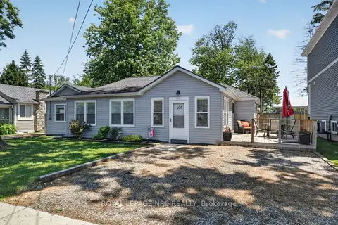 404 Lakewood Avenue