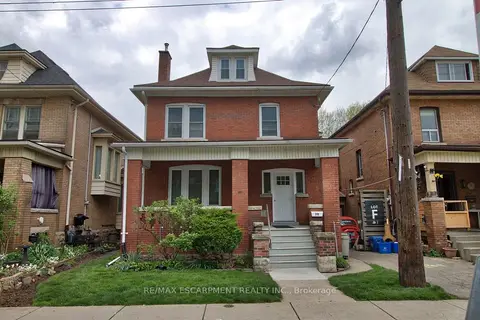 70 Spadina Avenue 3