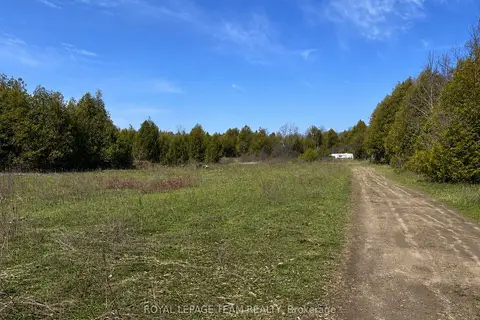 688 Kitley Line 8 Road