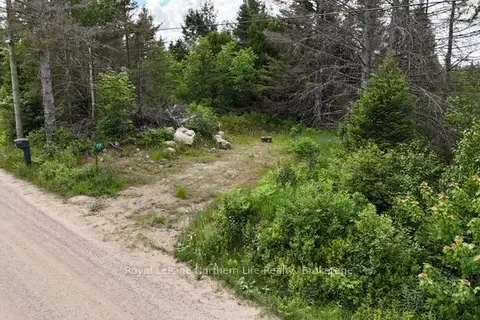 2141 PAPINEAU Road