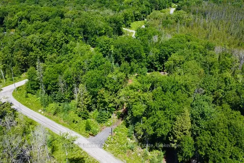 2 Foxwood Court