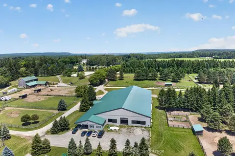 564 8th Concession Road E