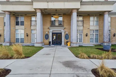 135 James Street S 802