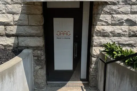 440 Wellington Street 16
