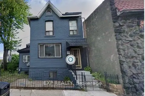 521 Barton Street E