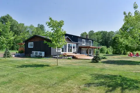 21 Ellery Road
