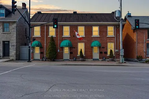 270 Wellington Street