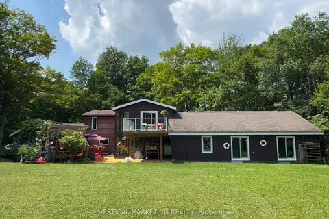823 Relative Road