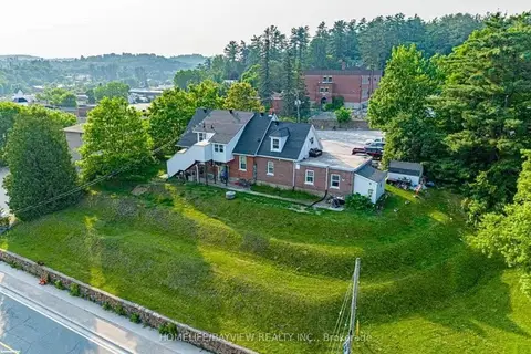 33 Flint Avenue