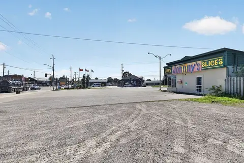 2007 Main Street S