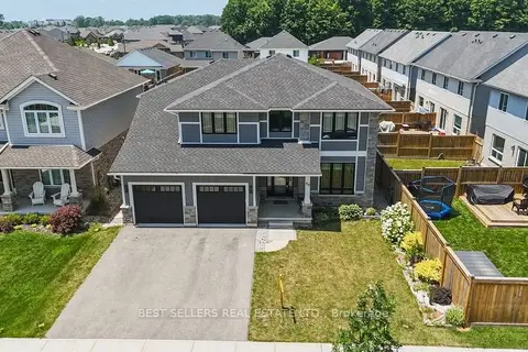 22 Weir Crescent