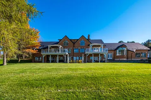 58 Amalia Crescent