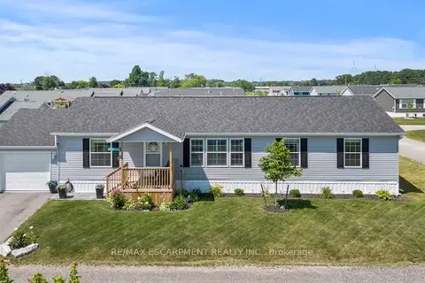 13 Hickory Hollow