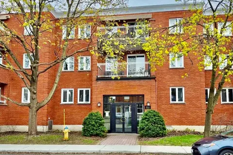 222 Bruyere Street 201