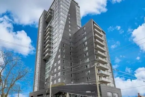 158 King Street N 81801