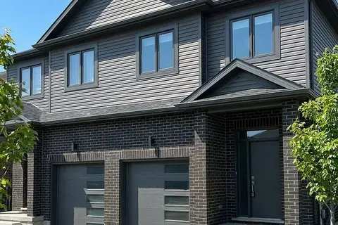 Block 25 Elvira Way