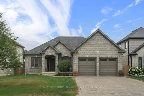 14 Mayapple Crescent