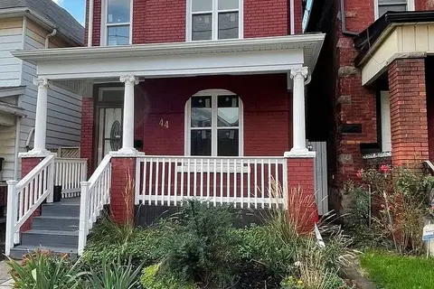 44 Bristol Street