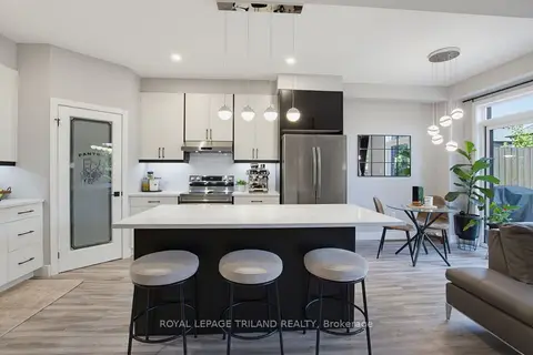 3557 Colonel Talbot Road 14