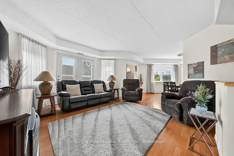 208 Silvercreek Parkway N 210