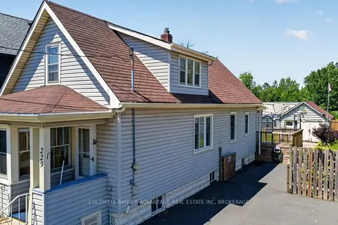 229 Broadway Avenue