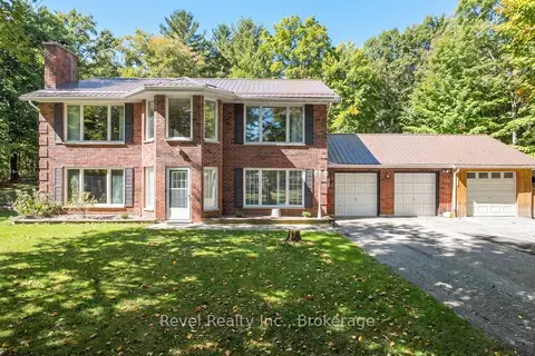 18 Bessie Avenue S
