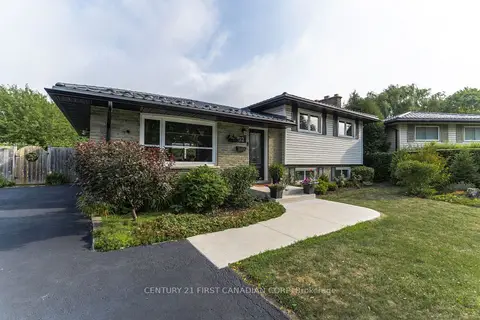 32 MENDIP Crescent