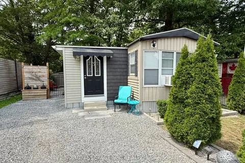 2600 Montrose Road 3