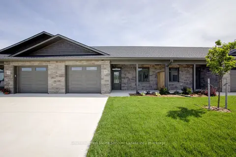 57 Cavalier Crescent