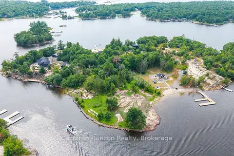 16 ISLAND 810/ROYAL ISLAND