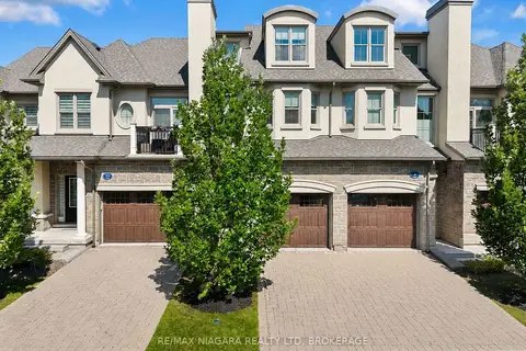 8 St. Andrews Lane S