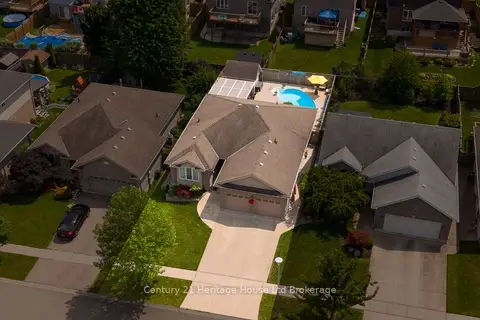 150 Forestway Trail