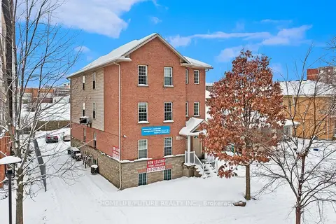 327 Spruce Street A