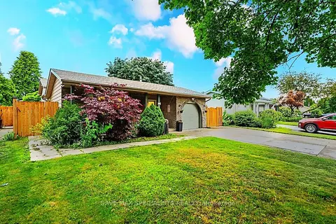26 Fairington Crescent