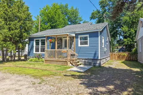 554 Lakeshore Drive