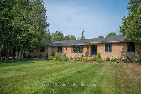 286 Balmy Beach Road N