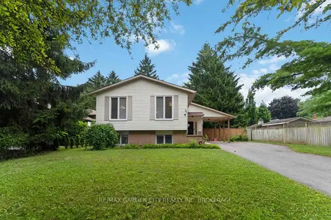 3 FALLINGBROOK Drive