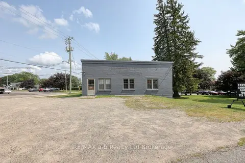 119 Woodstock Street S