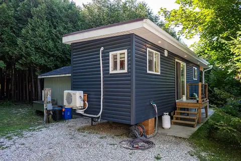 563878 Holland Glenelg Townline