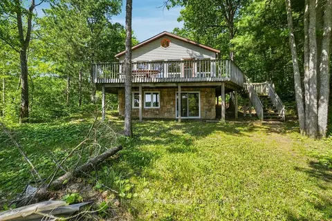 889 185 WA Horseshoe Lake