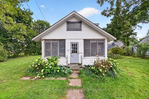 3907 Alexandra Road