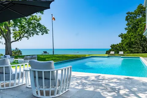 284 W Elgin Avenue W