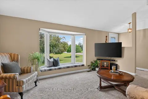 39 Riverside Drive