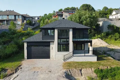 79 Kenreta Drive