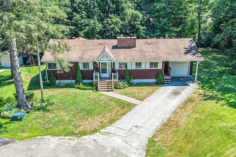 180 Lofty Pines Crescent