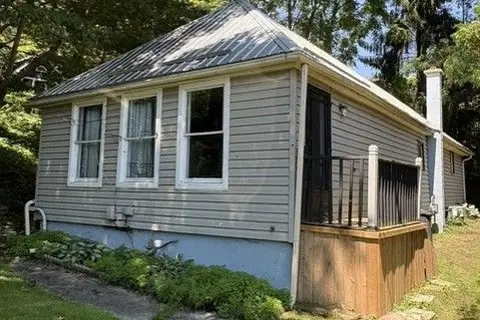 345 Smith Street
