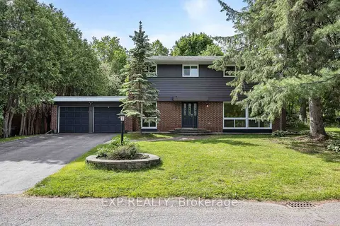 14 Carr Crescent