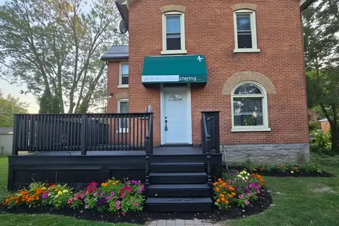 16 Highland Avenue B